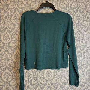 Lululemon  women’s long sleeve top